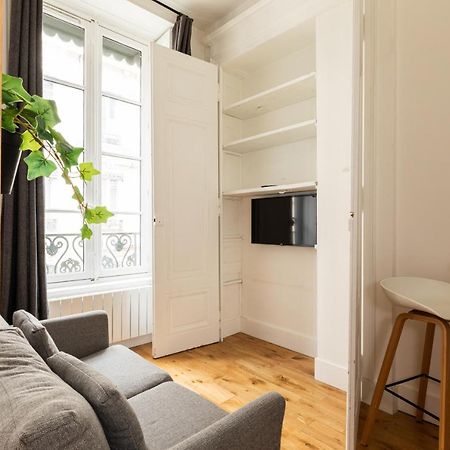 Dify Nid Douillet - Bellecour Apartment ลียง ภายนอก รูปภาพ