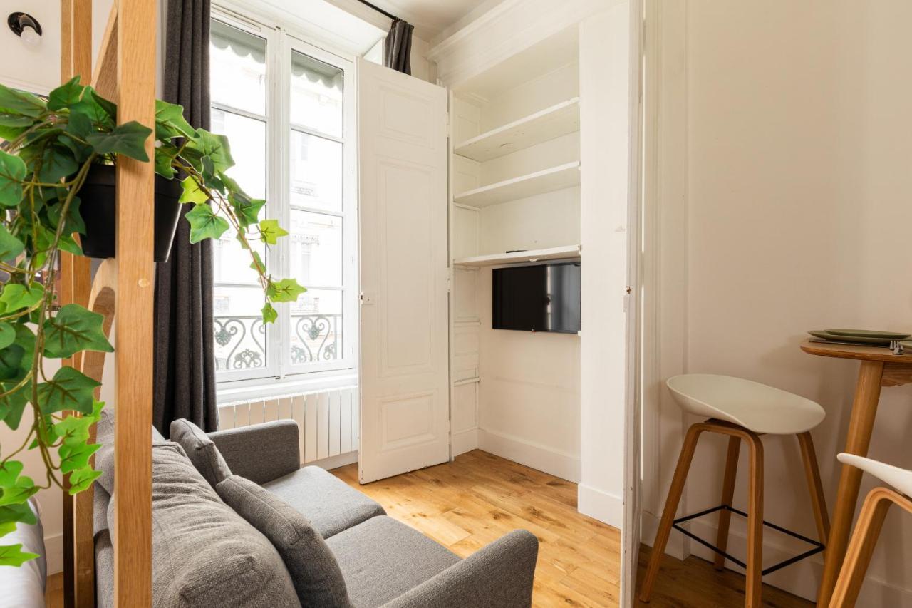 Dify Nid Douillet - Bellecour Apartment ลียง ภายนอก รูปภาพ